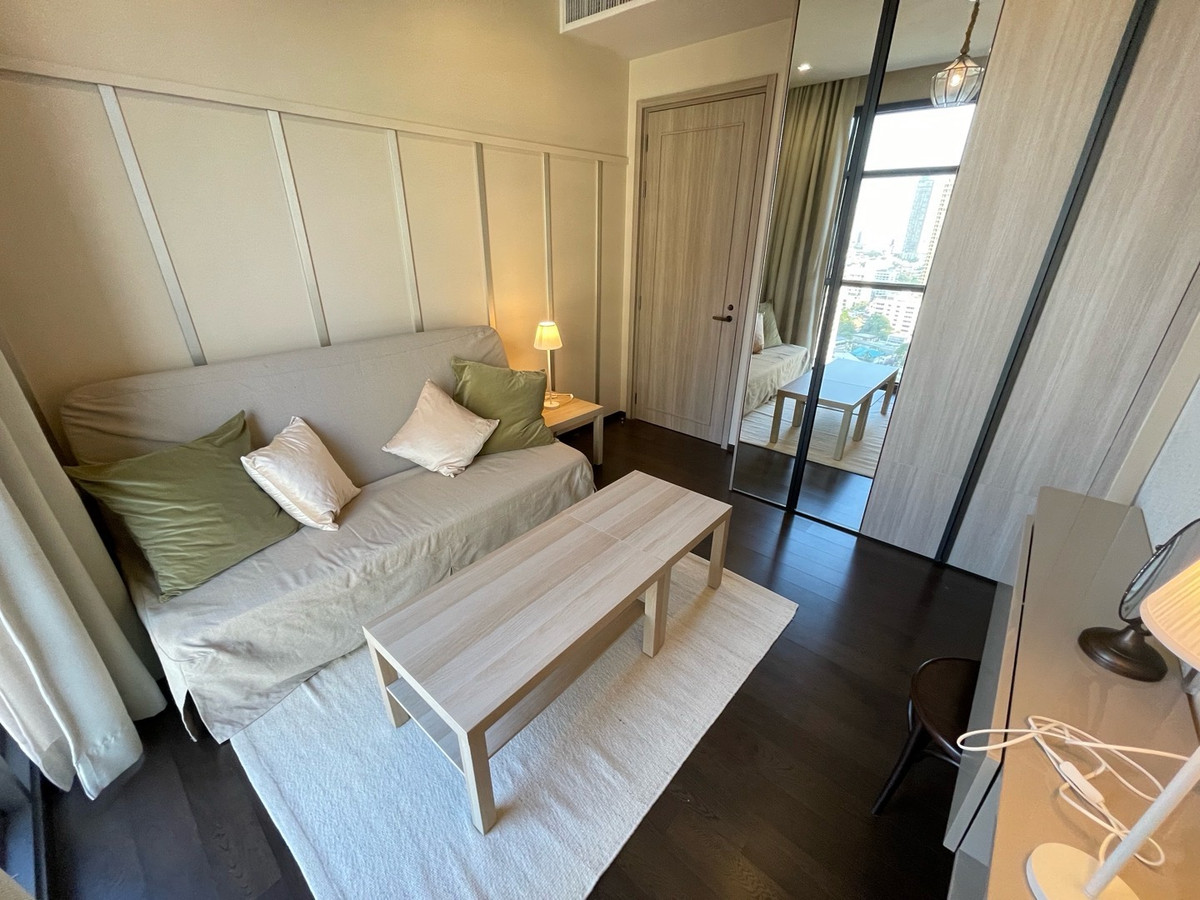 For RentCondoSukhumvit, Asoke, Thonglor : RENT : 1 Bedroom 1 Working room 2 Bathrooms | size 80 sq.m. FL.21 | balcony facing north by city view | The XXXIX Sukhumvit 39