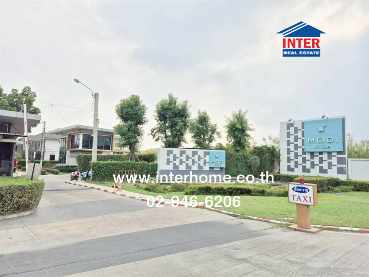 For SaleTownhomeRama5, Ratchapruek, Bangkruai : 2-story townhouse, 28.1 sq m, Modi Villa Village. Pinklao-Wongwaen Near Lotus Plus Mall Bang Yai Soi Atchariya Phatthana (Wat Som Kliang), Soi Wat Phra Ngoen Kanchanaphisek Road, Bang Kruai, Nonthaburi