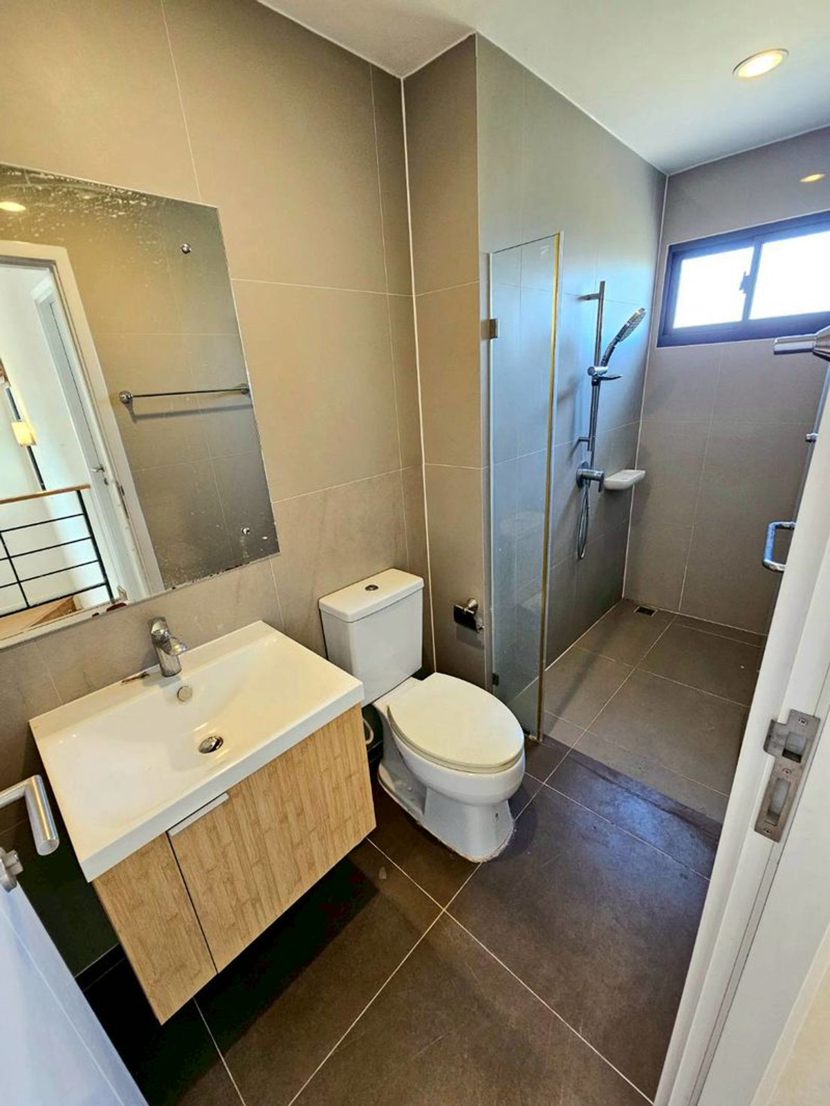 ขายบ้านมีนบุรี-ร่มเกล้า : The Plant รามคำแหง-วงแหวน 52.5 ตร.ว. 3 ห้องนอน 3 ห้องน้ำ ถนนเมน ซอย เคหะร่มเกล้า 78 แยก 1 แขวงราษฎร์พัฒนา เขตสะพานสูง กรุงเทพมหานคร