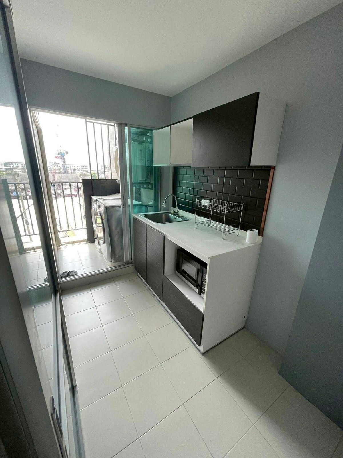 ให้เช่าคอนโดวงเวียนใหญ่ เจริญนคร : 🏠 ใกล้ ศิริราช เพียง 1 กิโลเมตร📍 ให้เช่า ดีบุรา พรานนก🔥