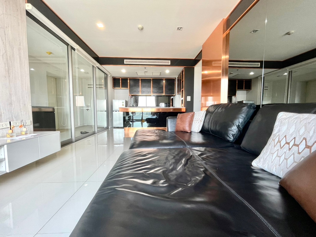 For RentCondoRama3 (Riverside),Satupadit : Starview Rama 3 condo with private lifts, convinient to travel, located near city center and shopping mall