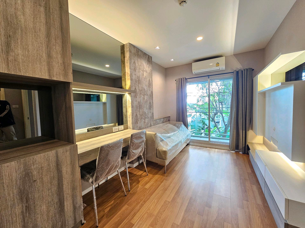 ขายคอนโดบางนา แบริ่ง ลาซาล : ✨ ขายด่วน! ลุมพินี เพลส บางนา กม.3 ✨คอนโดใหม่เอี่ยม ไม่เคยเข้าอยู่ ตกแต่งสวย บิ๊วอินครบ พร้อมอยู่ทันที ระเบียงหันหน้าทิศเหนือไม่ร้อน