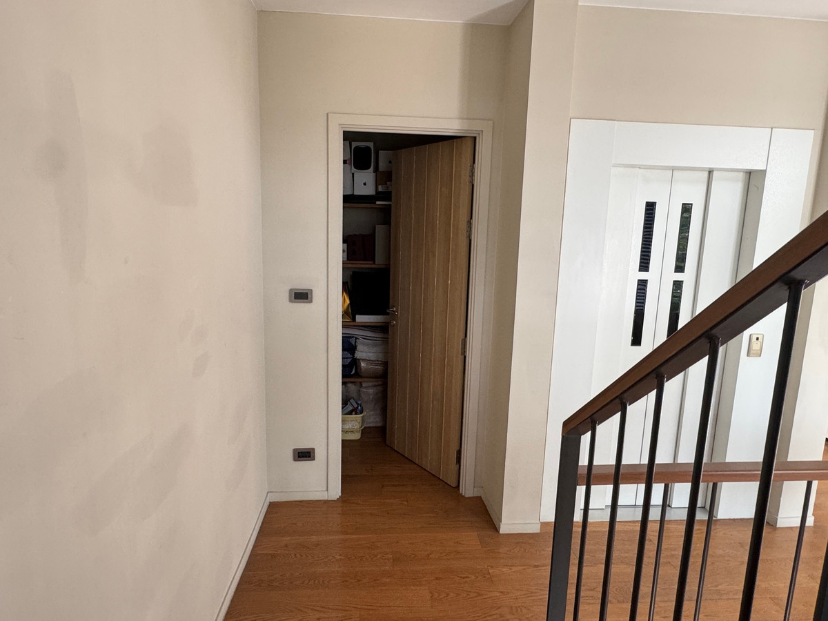 ขายลาดพร้าว เซ็นทรัลลาดพร้าว : 👑👑ขายบ้านแฝด 4 ชั้น ทำเลดีมาก ใกล้ทางด่วนวิภาวดี  4 ห้องนอน 👑👑