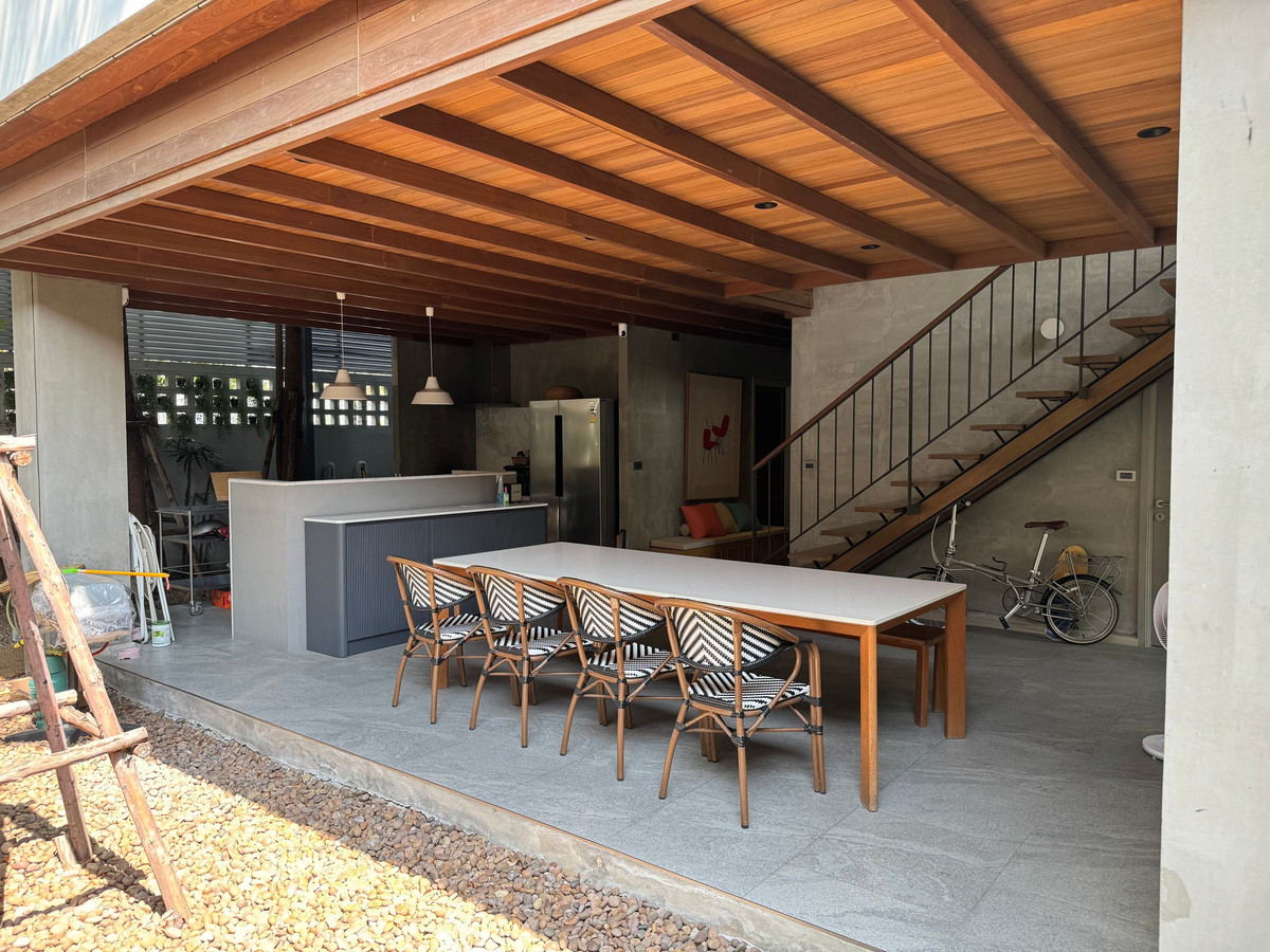 ขายลาดพร้าว เซ็นทรัลลาดพร้าว : 👑👑ขายบ้านแฝด 4 ชั้น ทำเลดีมาก ใกล้ทางด่วนวิภาวดี  4 ห้องนอน 👑👑