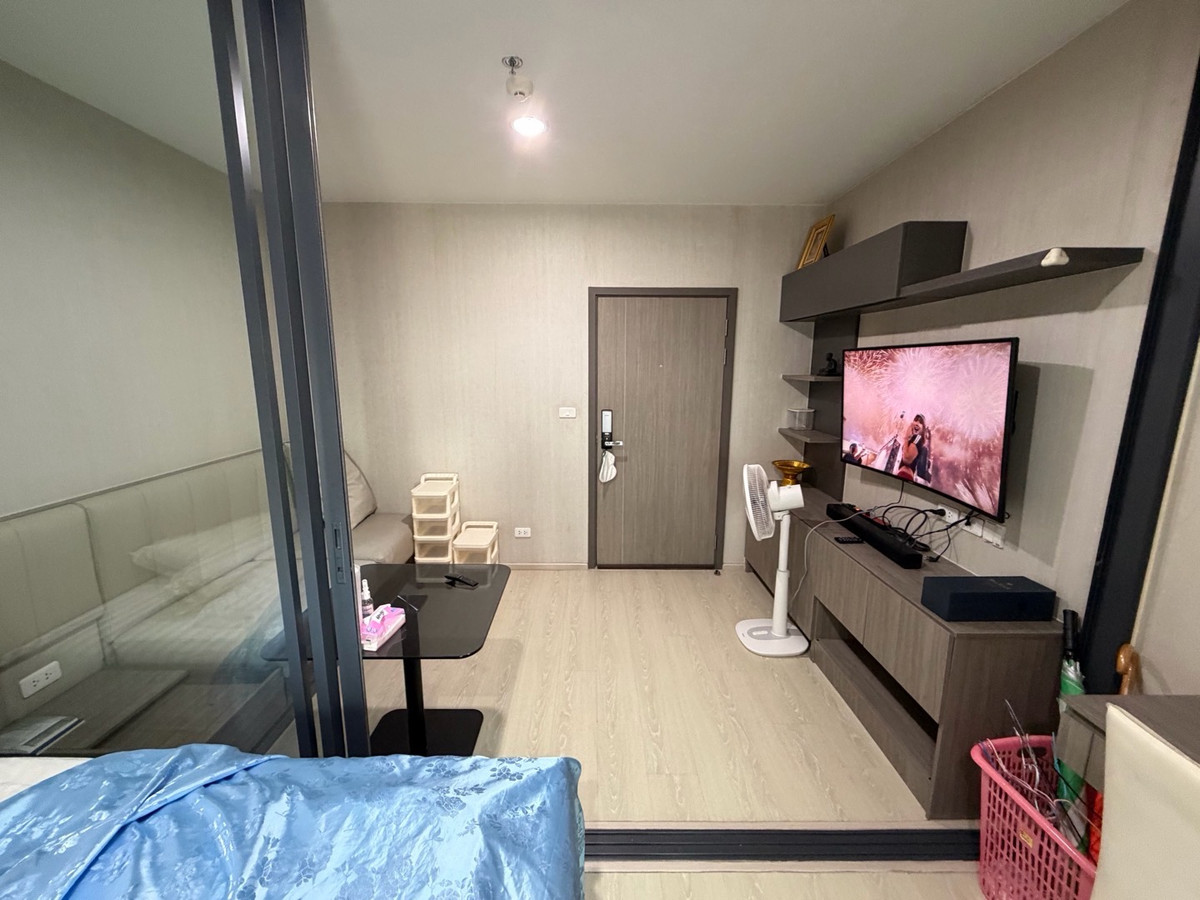 For RentCondoThaphra, Talat Phlu, Wutthakat : 🚨 Hurry and reserve now, Ideo has a 12k washing machine, ready to move in, last room, fully furnished, high floor, beautiful view, never rented out before.