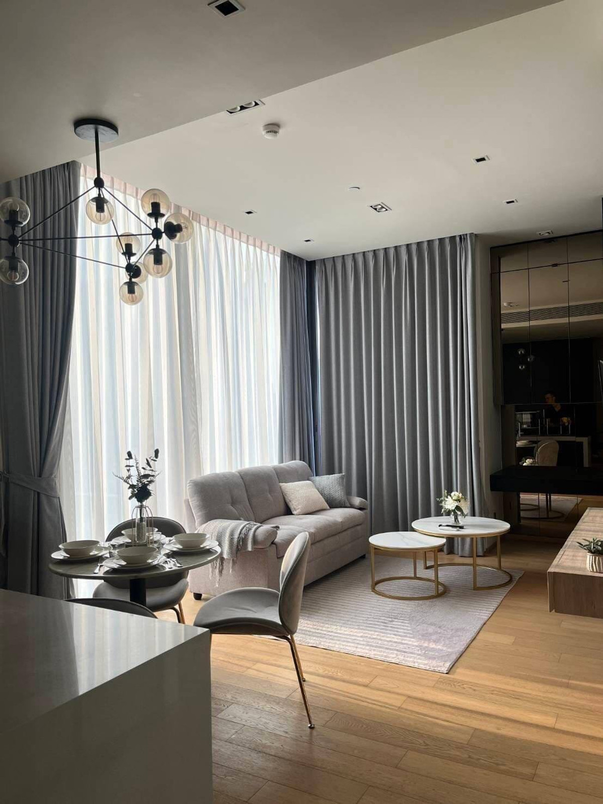 For RentCondoWitthayu, Chidlom, Langsuan, Ploenchit : for rent 28 chidlom // 2b2b // 72 sq.m