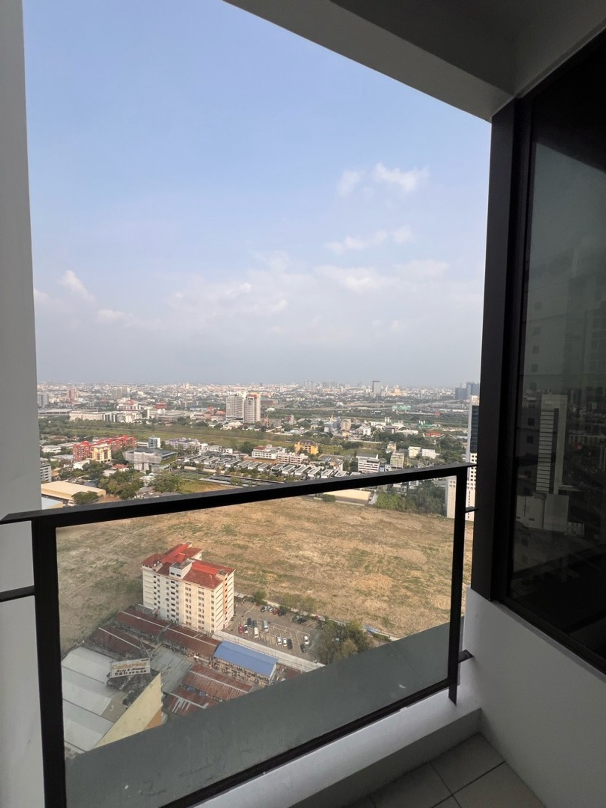 ขายคอนโดพระราม 9 เพชรบุรีตัดใหม่ RCA : ขายถูก!! FQ 外國份額 1 bed duplex , ชั้นสูง