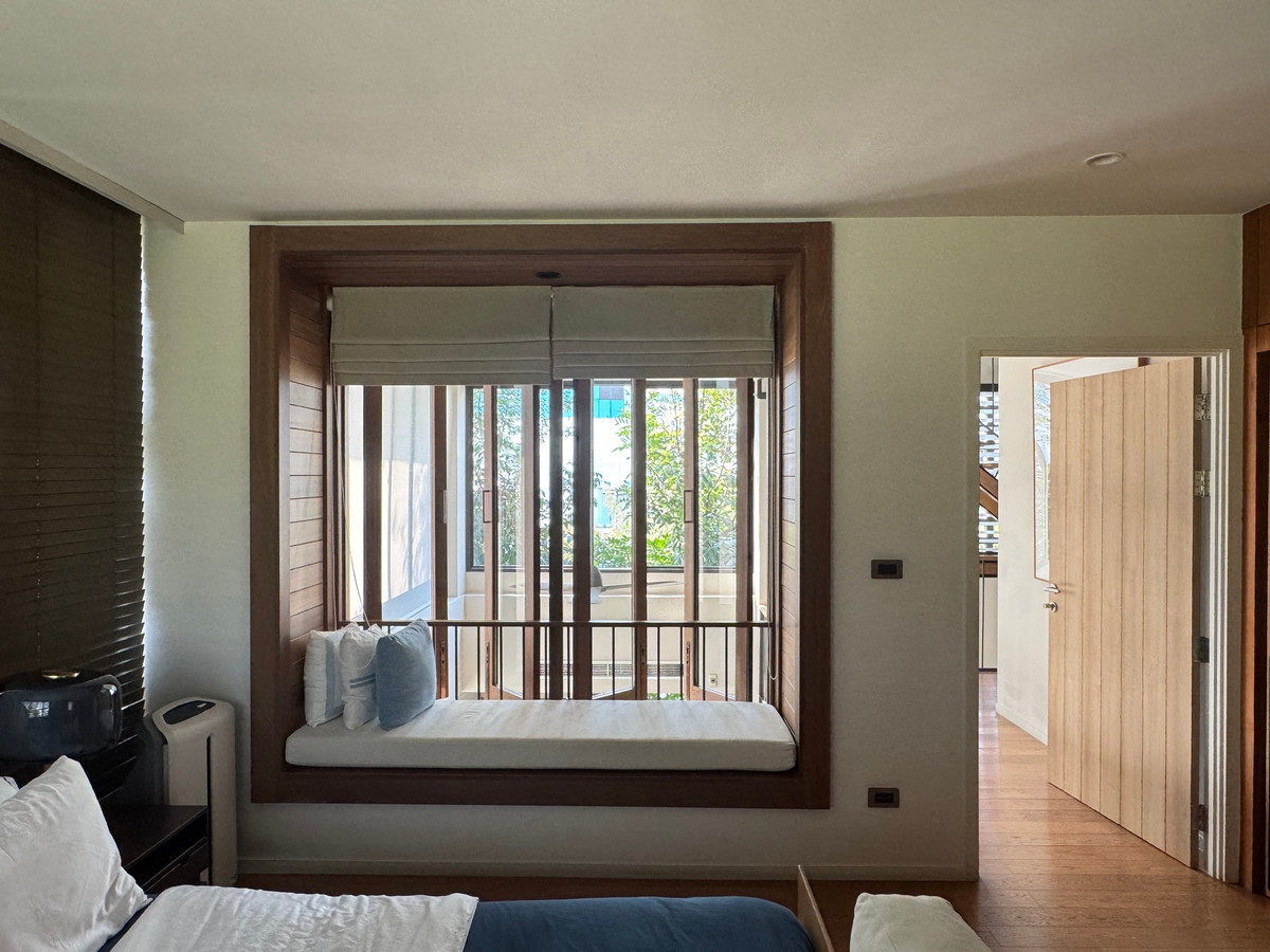 ขายลาดพร้าว เซ็นทรัลลาดพร้าว : 👑👑ขายบ้านแฝด 4 ชั้น ทำเลดีมาก ใกล้ทางด่วนวิภาวดี  4 ห้องนอน 👑👑