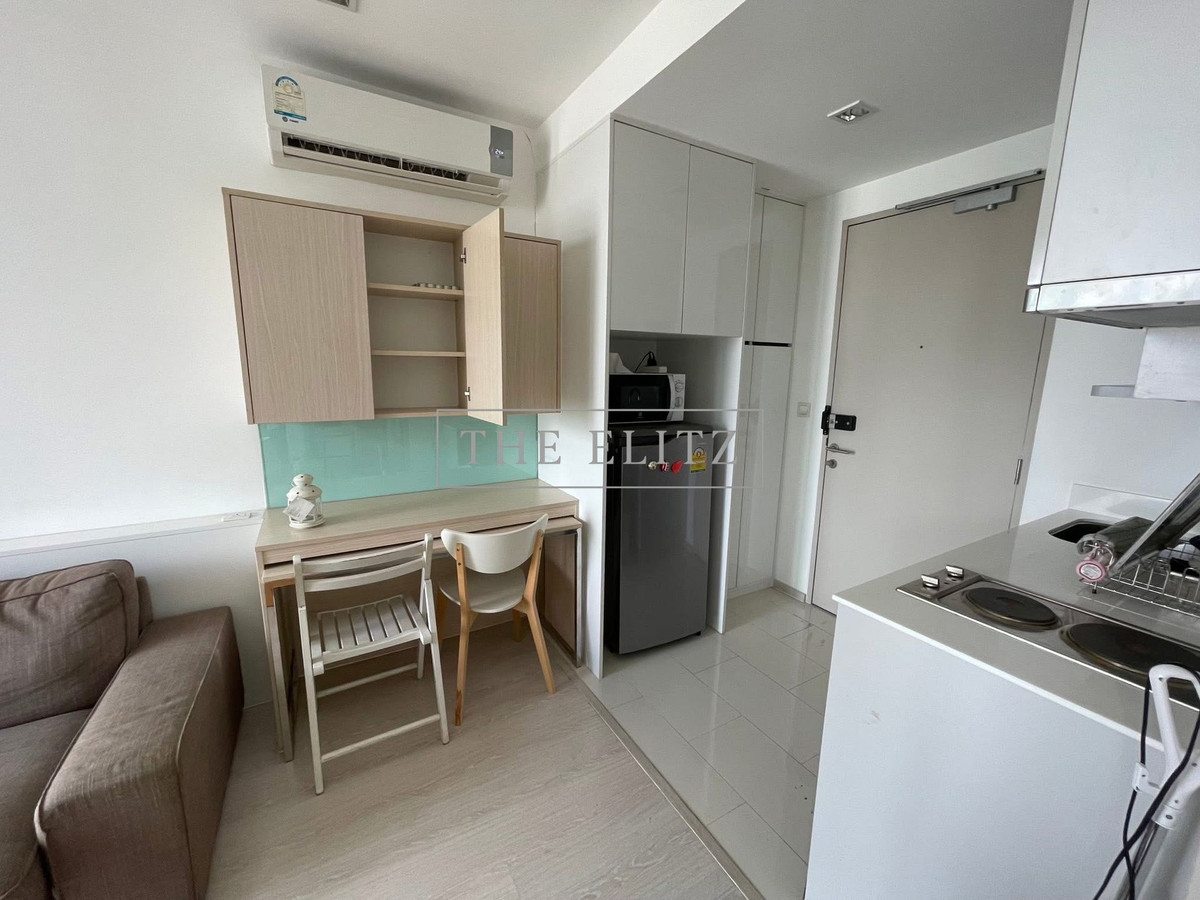 For RentCondoWongwianyai, Charoennakor : ✨ Smart Living! Rent Ideo Mobi Sathorn, full function room. Modern design Answering the needs of the new generation of workers 💕