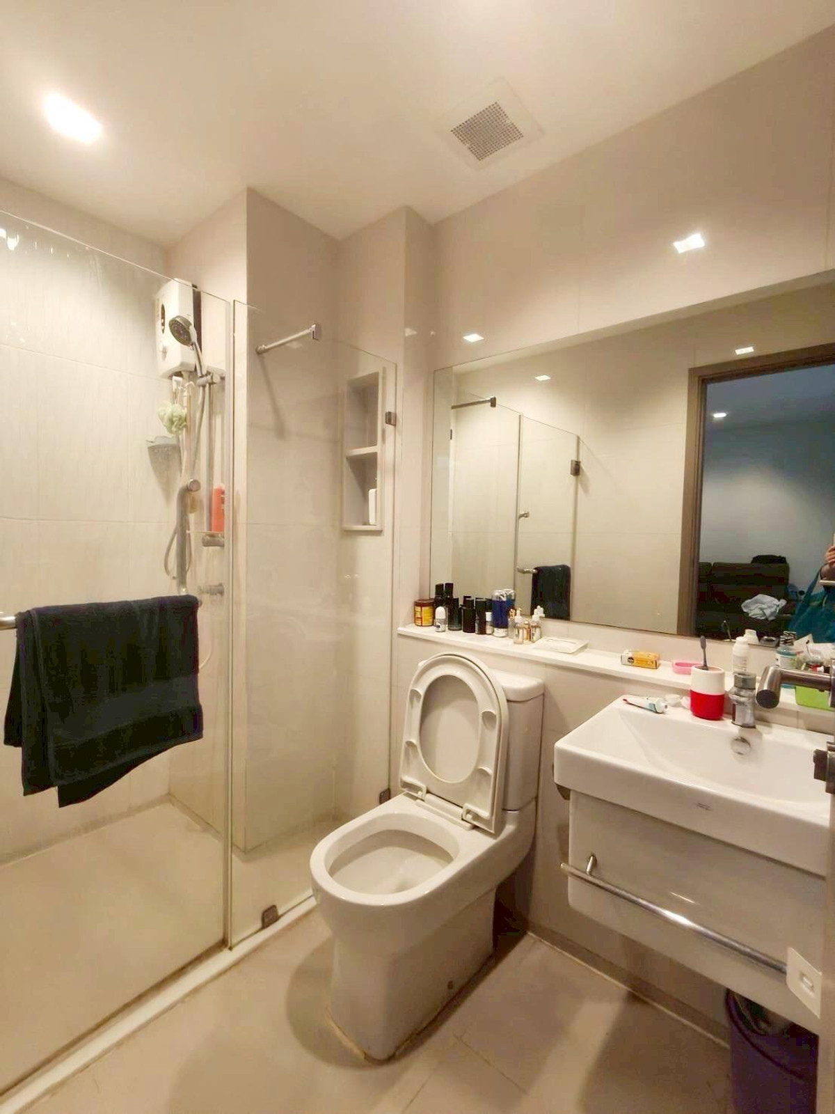 ให้เช่าคอนโดพระราม 9 เพชรบุรีตัดใหม่ RCA : ให้เช่า คอนโด Life Asoke – Rama 9 1 ห้องนอน ขนาด 33 ตร.ม. ชั้น 27 เฟอร์ครบ ใกล้ MRT 