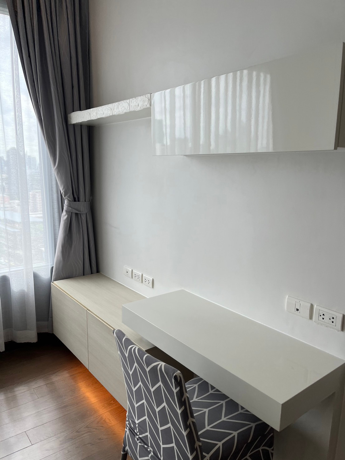 ให้เช่าคอนโดพระราม 9 เพชรบุรีตัดใหม่ RCA : 🔥 [ให้เช่า] Q ASOKE – ก้าวเดียวถึง MRT เพชรบุรี! ชีวิตดีๆ ที่ไม่ต้องเสียเวลาเดินทาง 🚇✨