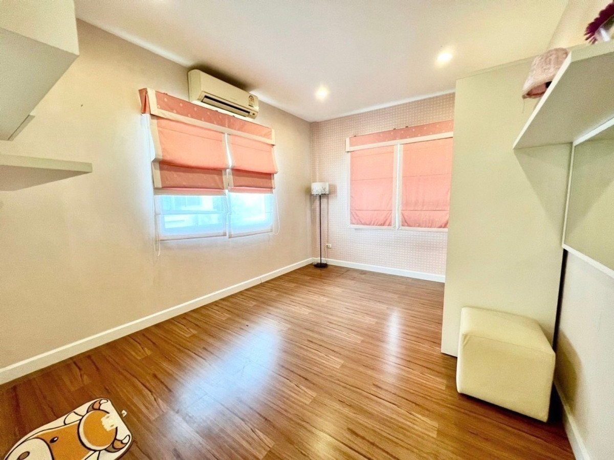 ให้เช่าบ้านบางแค เพชรเกษม : ( UL2310126 ) Tel/Line 096-2479369 , สำหรับเช่า บ้านเดี่ยว นันทวัน สาทร - ราชพฤกษ์ / 4 ห้องนอน 3 ห้องน้ำ พท. 66.9 ตร.ว. ใกล้ BTS บางหว้า✨