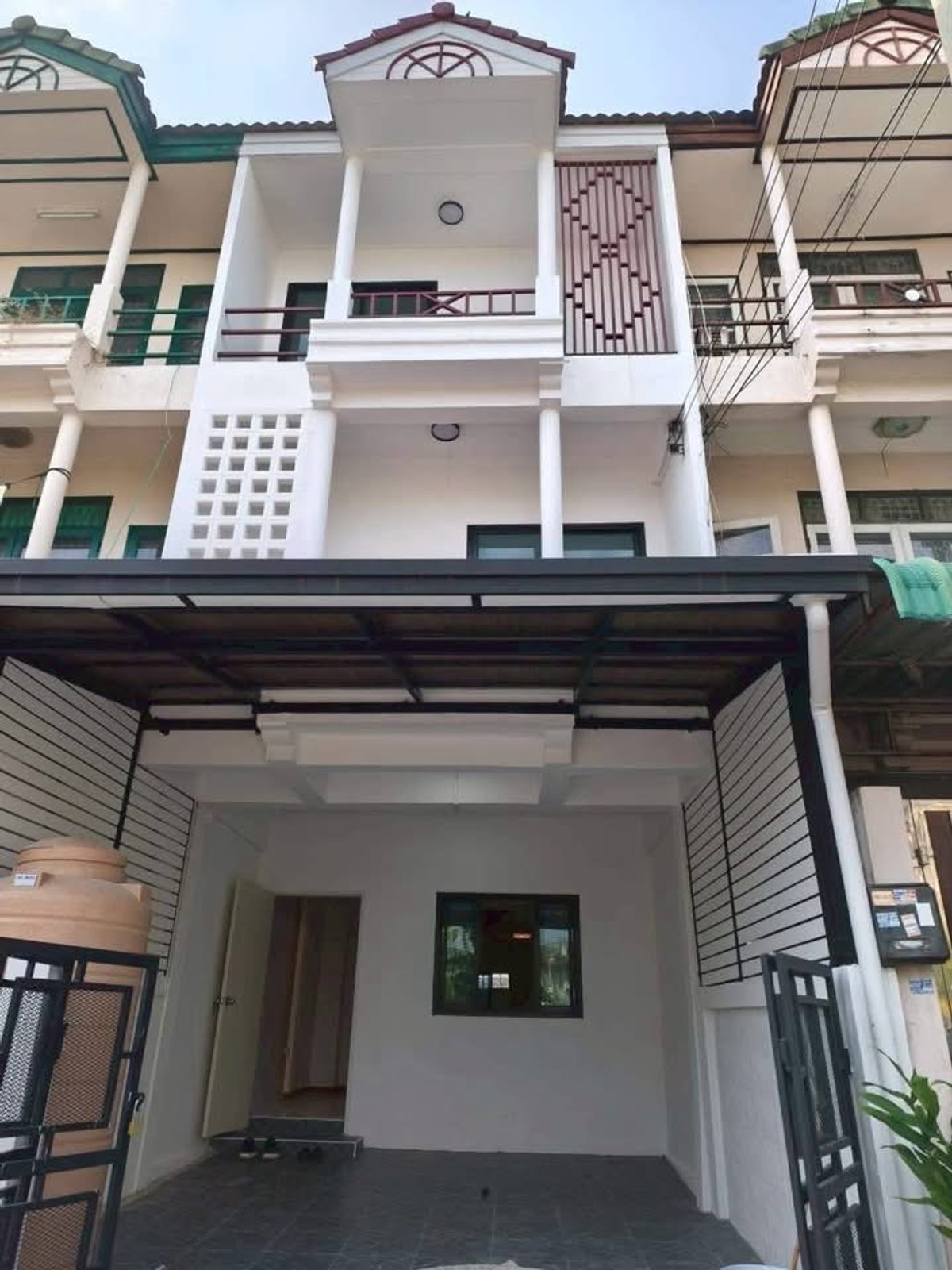 ให้เช่าบ้านสมุทรปราการ สำโรง : ให้เช่า 🏠หมู่บ้านสุธาวี ซ.พรสว่าง  สามารถเลี้ยงสัตว์ได้