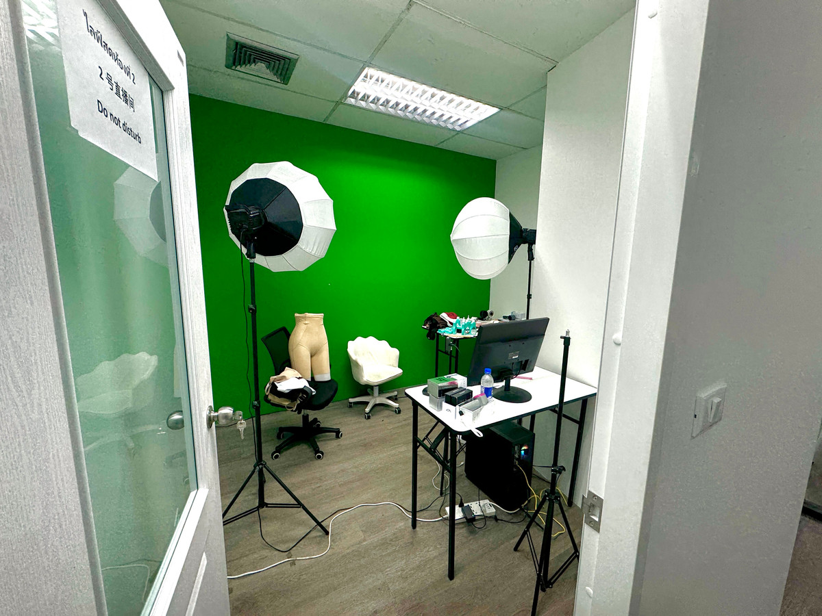 For RentOfficeRama3 (Riverside),Satupadit : Private Office & Live Studio Space