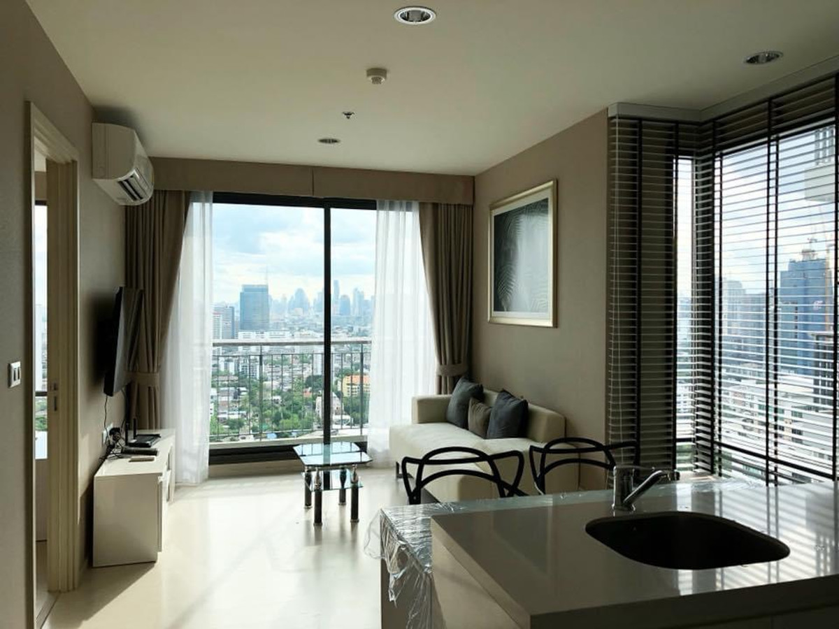 For RentCondoSukhumvit, Asoke, Thonglor : (for rent) RHYTHM Sukhumvit 42 near BTS Ekkamai