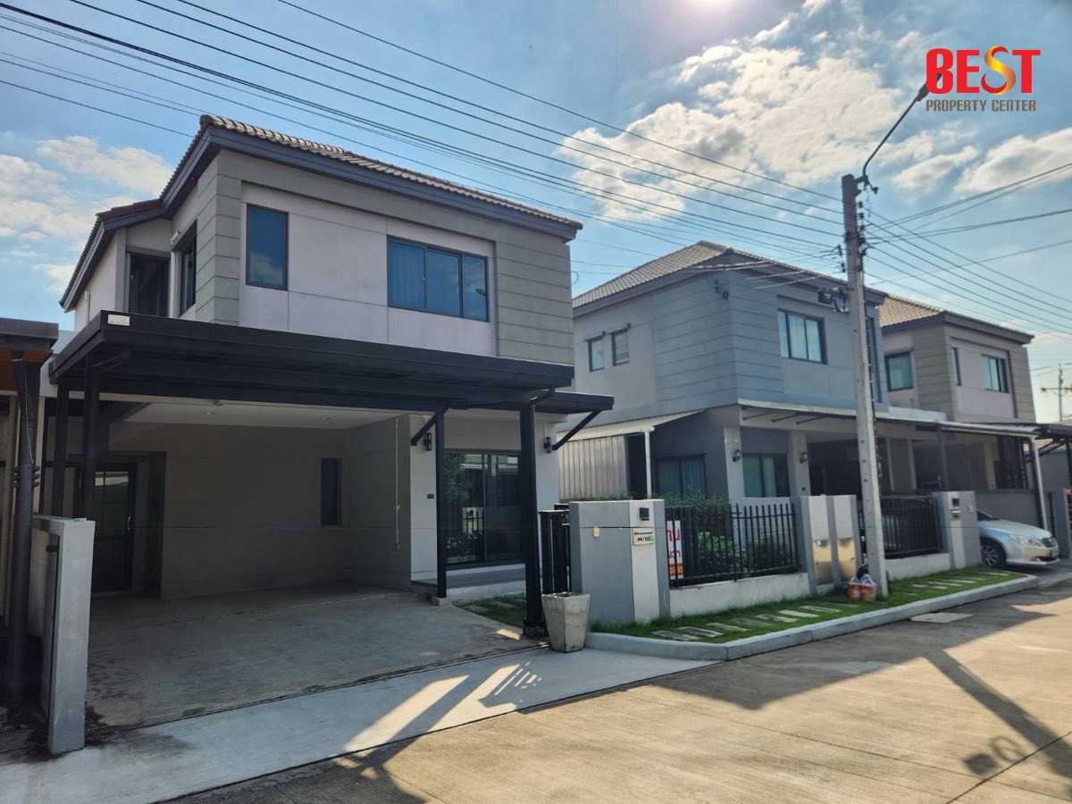 For SaleHouseNonthaburi, Bang Yai, Bangbuathong : Cheapest price for sale, VENUE Westgate house from SC ASSET. The house is in good condition, the owner has used it only a little, fully renovated, ready to move in.