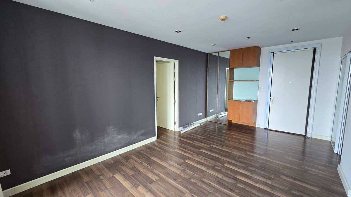 ขายคอนโดท่าพระ ตลาดพลู วุฒากาศ : 🏠✨ The Room Sathorn–Taksin | 2 Bedrooms for Sale (HBH-ST-68)