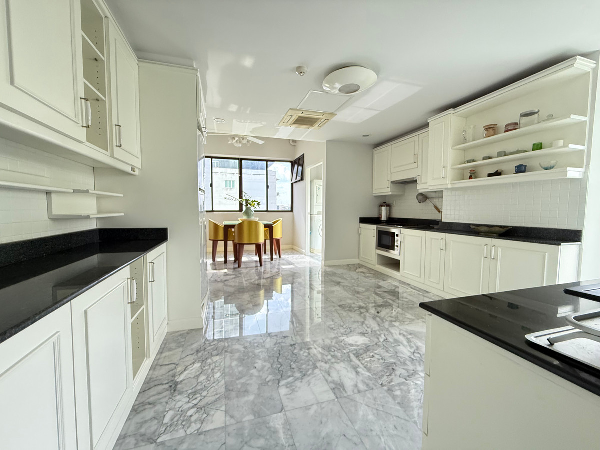 ขายคอนโดราชเทวี พญาไท : 🏠✨ เบญจศรี คอนโดมิเนียม | 3 Bedrooms for Sale (HBH-ST-76)