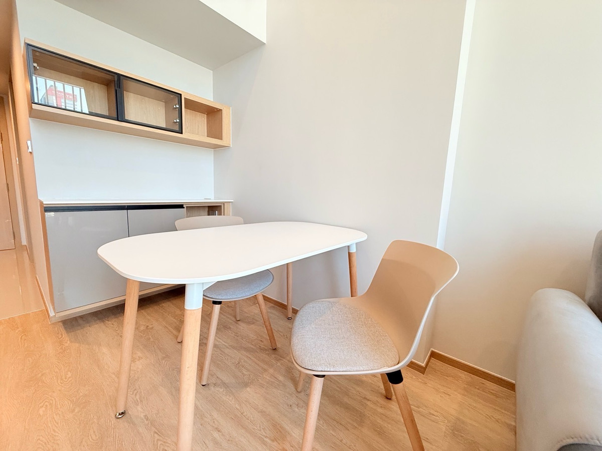 For RentCondoSiam Paragon ,Chulalongkorn,Samyan : New room❗️Duplex 1 bedroom with sofa bed, big work desk, ready to move in🌟