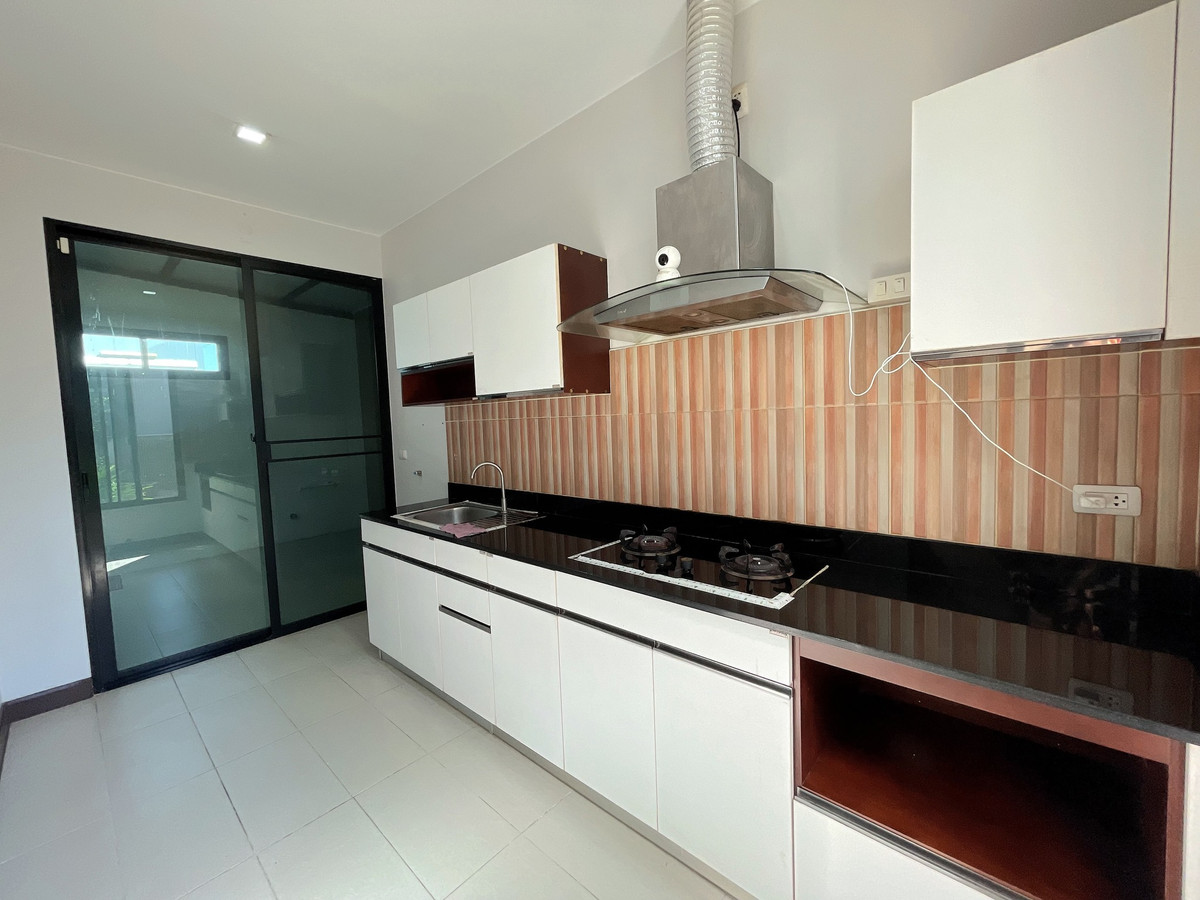 For SaleHousePathum Thani,Rangsit, Thammasat : Sammakorn Khlong 7, luxury detached house, 3 bedrooms, 3 bathrooms, convenient transportation.