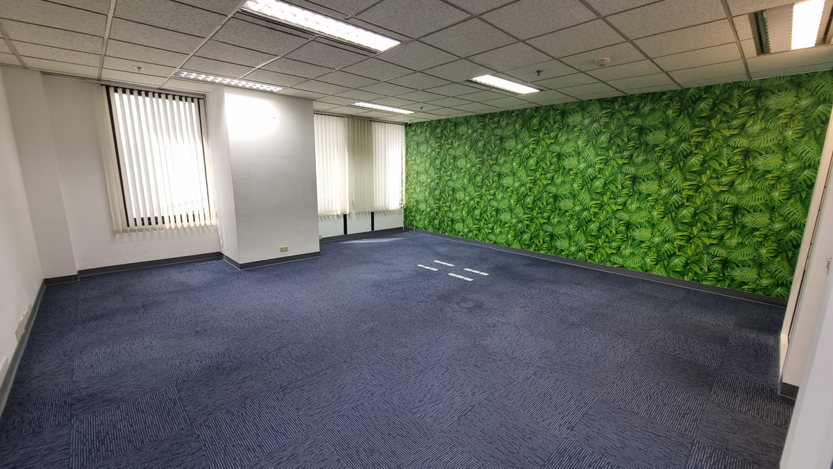 ให้เช่าสำนักงานนานา : ให้เช่าออฟฟิศ – นานา ใกล้รถไฟฟ้า 248 ตรม. ตกแต่งกั้นห้อง พร้อมใช้