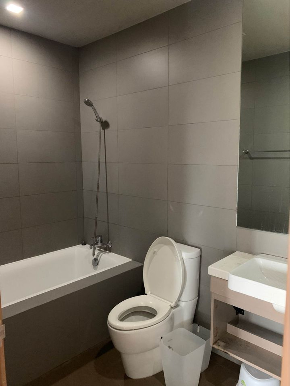 For SaleCondoRatchathewi,Phayathai : Noble Revent【𝐒𝐄𝐋𝐋 & 𝐑𝐄𝐍𝐓】🔥Luxurious and sophisticated, every detail is stylishly designed🔥 Contact Line ID: @hacondo