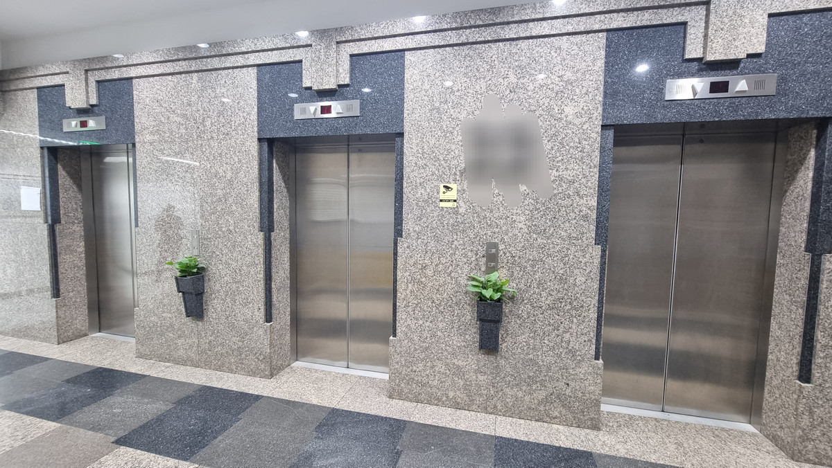 ให้เช่าสำนักงานนานา : Bts นานา ให้เช่าออฟฟิศตกแต่งเรียบร้อย 296 ตร.ม. พร้อมเฟอร์นิเจอร์ ย้ายเข้ามาทำงานได้เลย