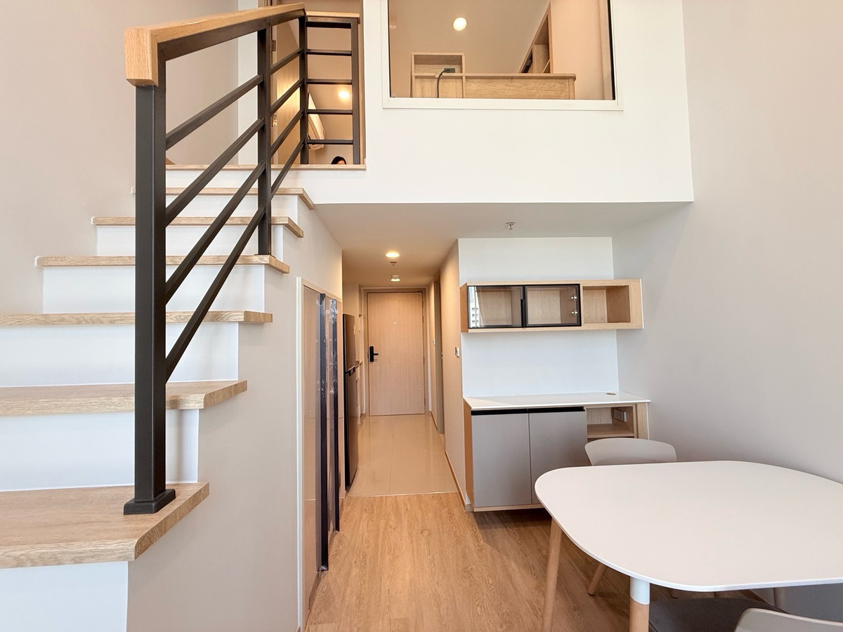 For RentCondoSiam Paragon ,Chulalongkorn,Samyan : New room❗️Duplex 1 bedroom with sofa bed, big work desk, ready to move in🌟