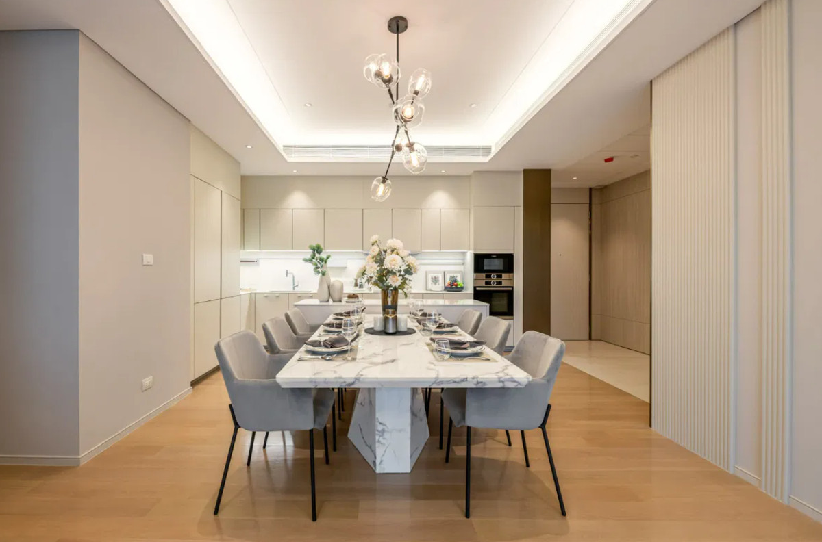 For RentCondoWitthayu, Chidlom, Langsuan, Ploenchit : Baan Sindhorn 120 sq.m. Please add LINE ID @806qphgn o8415o5483