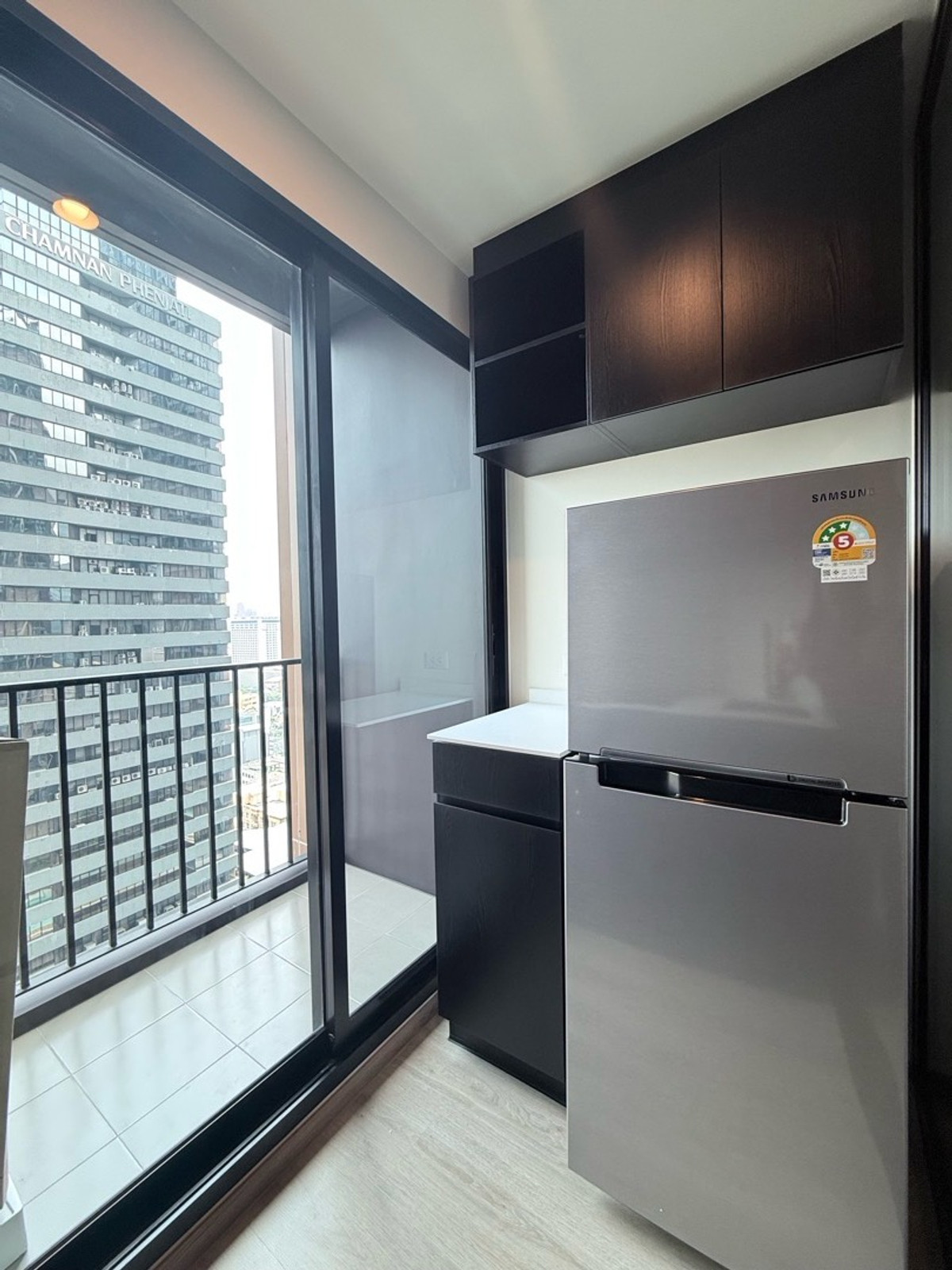 ให้เช่าคอนโดพระราม 9 เพชรบุรีตัดใหม่ RCA : 🏢 Nue District R9 👫🚆 MRT 150 m. Full facilities | ⛳ Golf | 💆‍♀️ Spa | 🧘 Pilates