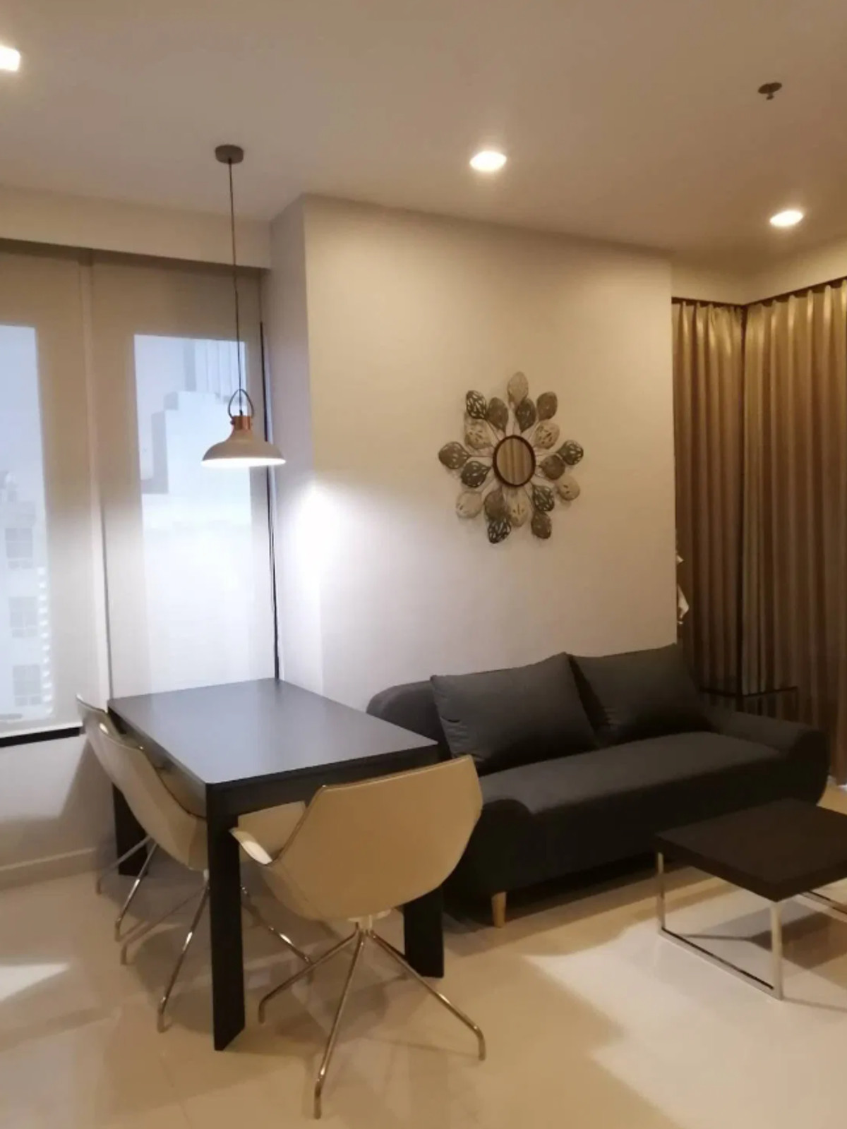 ให้เช่าคอนโดราชเทวี พญาไท : M Phayathai 65 sq.m. 中 日 Please add LINE ID @806qphgn o8415o5483