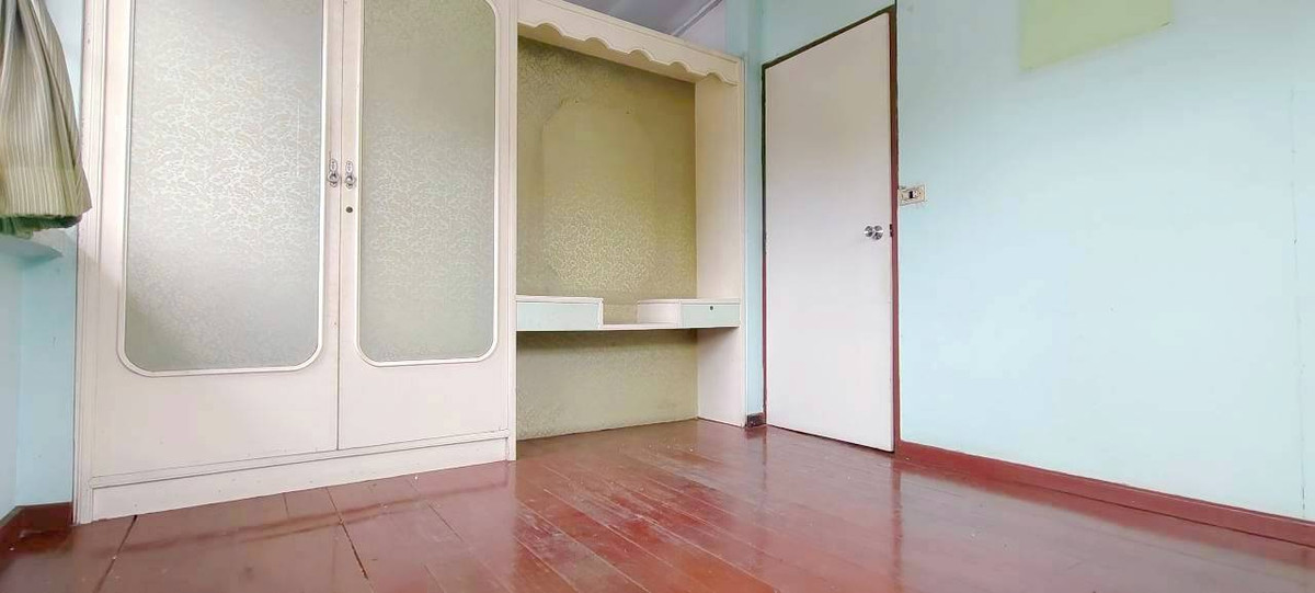 ขายบ้านพัฒนาการ ศรีนครินทร์ : 🔥ขายถูกสุดๆ🔥 บ้านเดี่ยว 2 ชั้น หมู่บ้านมิตรภาพ 3 ซ. ศรีนครินทร์ 38 แขวงหนองบอน เขตประเวศ กทม 10250 เนื้อที่ 97 ตารางวา