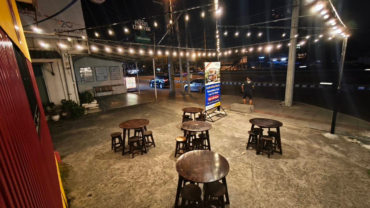 เซ้งร้านค้า/ตลาดนัดปทุมธานี รังสิต ธรรมศาสตร์ : เซ้งด่วน 120,000 บ สาขามอธรรมศาสตร์ ร้านอาหาร หัวมุมเด่นมากก ตรงข้ามร้านย่างเนยประตูเชียงราก 2