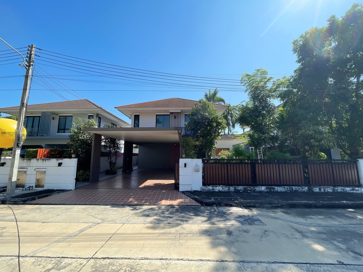 For SaleHousePathum Thani,Rangsit, Thammasat : Sammakorn Khlong 7, luxury detached house, 3 bedrooms, 3 bathrooms, convenient transportation.