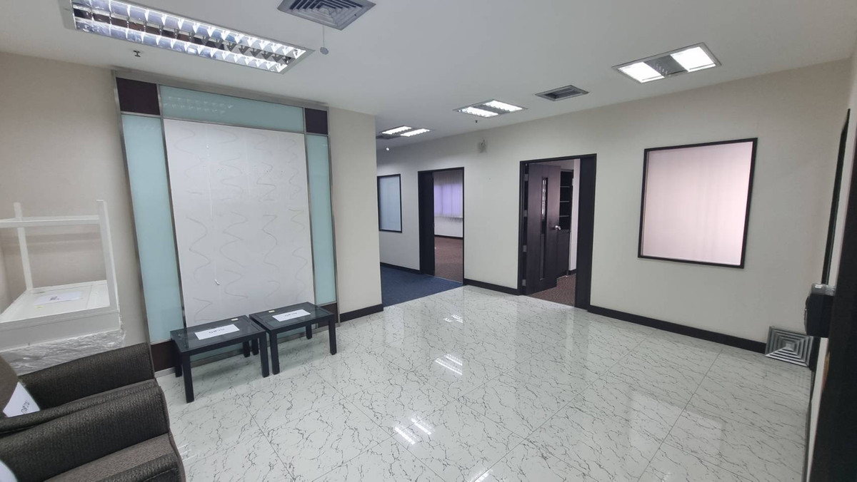 ให้เช่าสำนักงานสุขุมวิท อโศก ทองหล่อ : ให้เช่าออฟฟิศ ละแวกอโศก ใกล้ BTS และ MRT