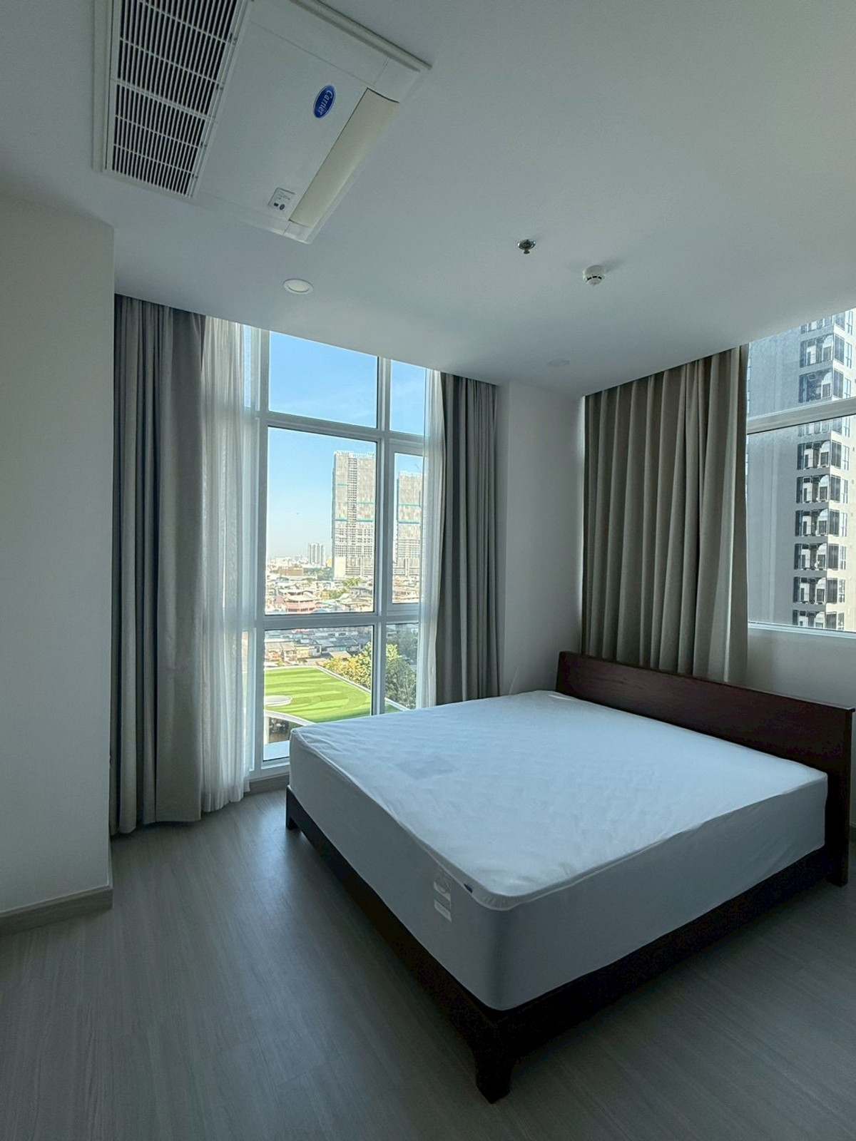 For RentCondoSiam Paragon ,Chulalongkorn,Samyan : For rent - Supalai Premier Siphraya-Samyan