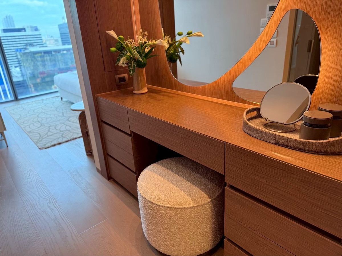 For SaleCondoWitthayu, Chidlom, Langsuan, Ploenchit : Scope Langsuan: 2bed 2.5bath 155sqm. 114,000,000 Brandnew Fully Furnished Am: 0656199198