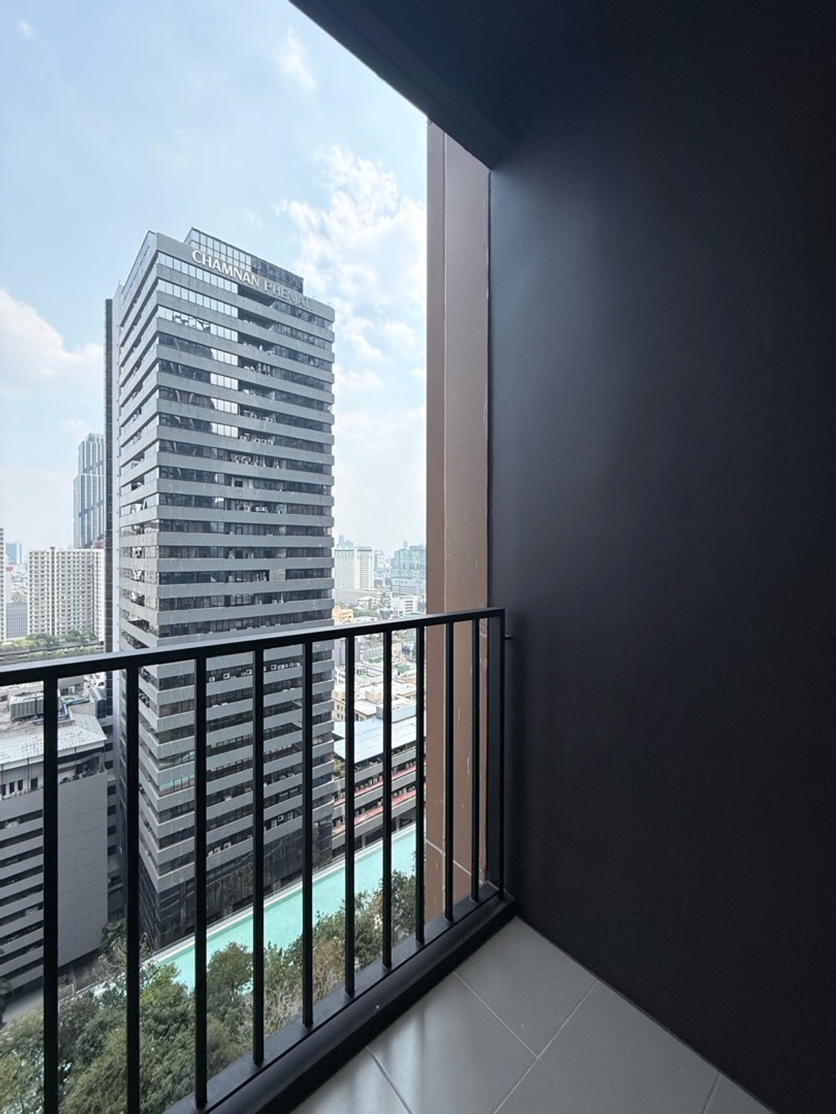 ให้เช่าคอนโดพระราม 9 เพชรบุรีตัดใหม่ RCA : 🏢 Nue District R9 👫🚆 MRT 150 m. Full facilities | ⛳ Golf | 💆‍♀️ Spa | 🧘 Pilates