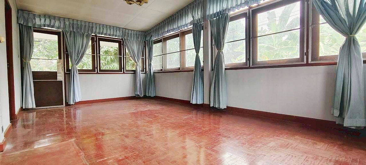 ขายบ้านพัฒนาการ ศรีนครินทร์ : 🔥ขายถูกสุดๆ🔥 บ้านเดี่ยว 2 ชั้น หมู่บ้านมิตรภาพ 3 ซ. ศรีนครินทร์ 38 แขวงหนองบอน เขตประเวศ กทม 10250 เนื้อที่ 97 ตารางวา