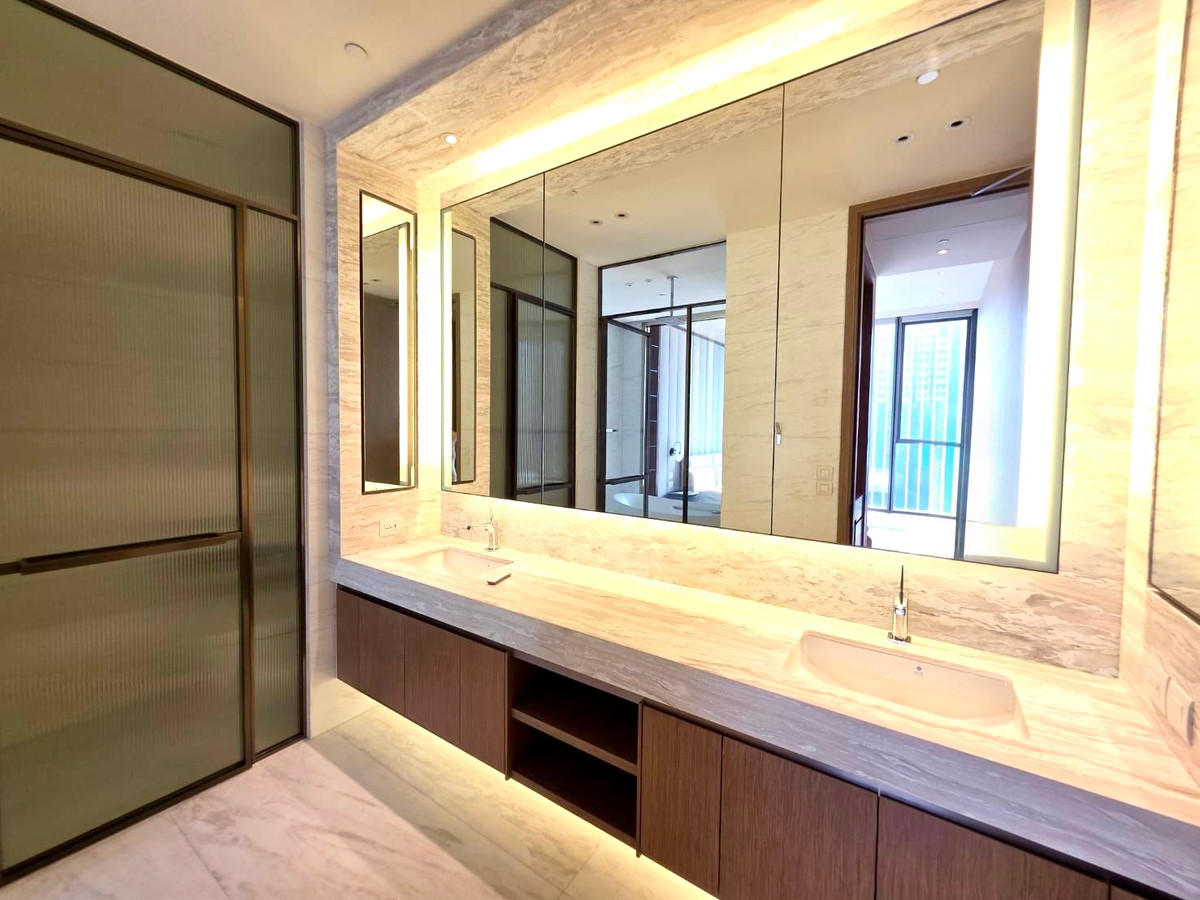 For SaleCondoWitthayu, Chidlom, Langsuan, Ploenchit : Scope Langsuan: 2bed 2.5bath 155sqm. 114,000,000 Brandnew Fully Furnished Am: 0656199198