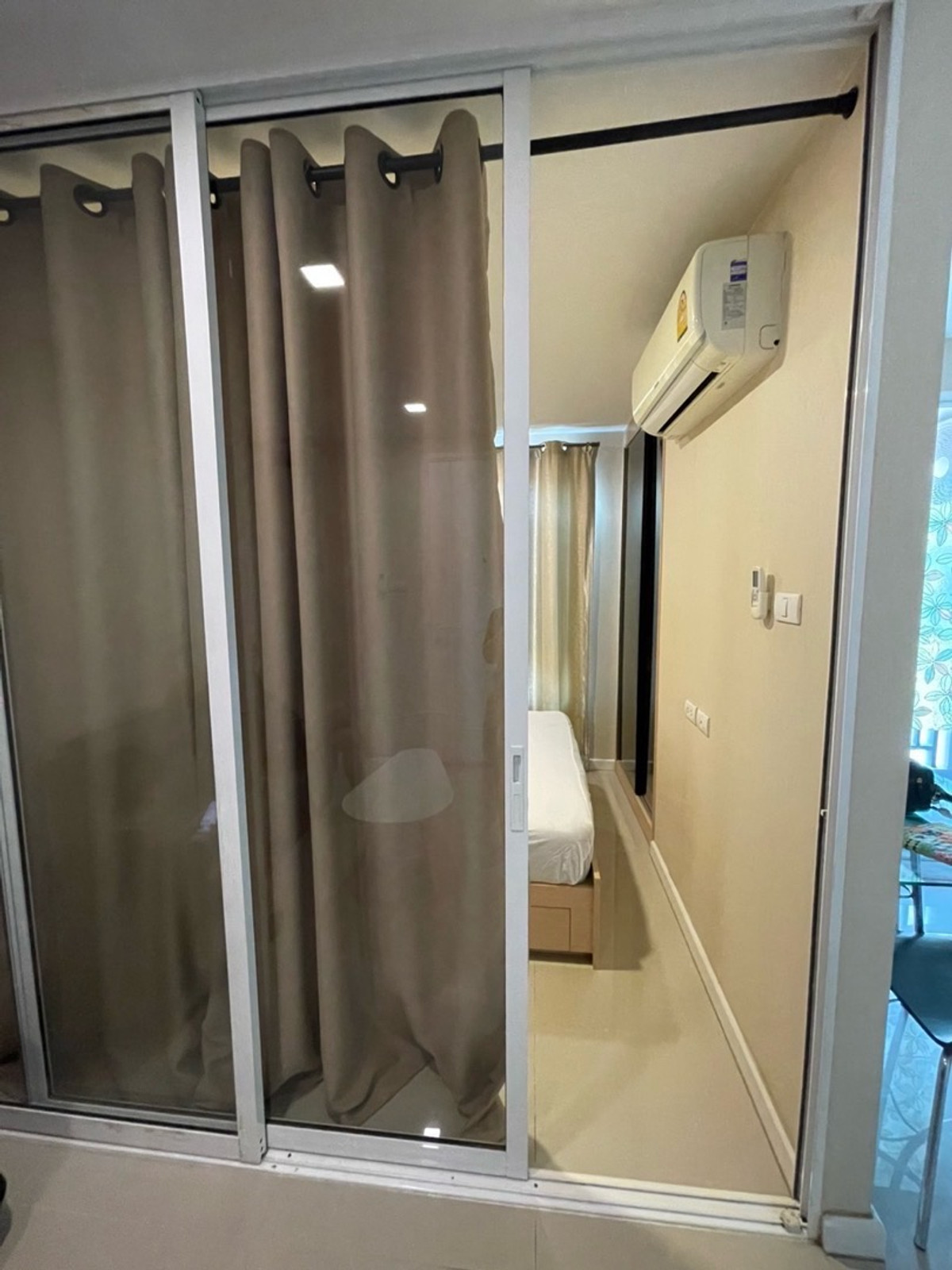 ให้เช่าคอนโดวิภาวดี ดอนเมือง หลักสี่ : [ถูกสุด] ให้เช่า JW Condo คอนโดติดสนามบินดอนเมืองที่สุดในเวลานี้ 1 ห้องนอนส่วนตัว