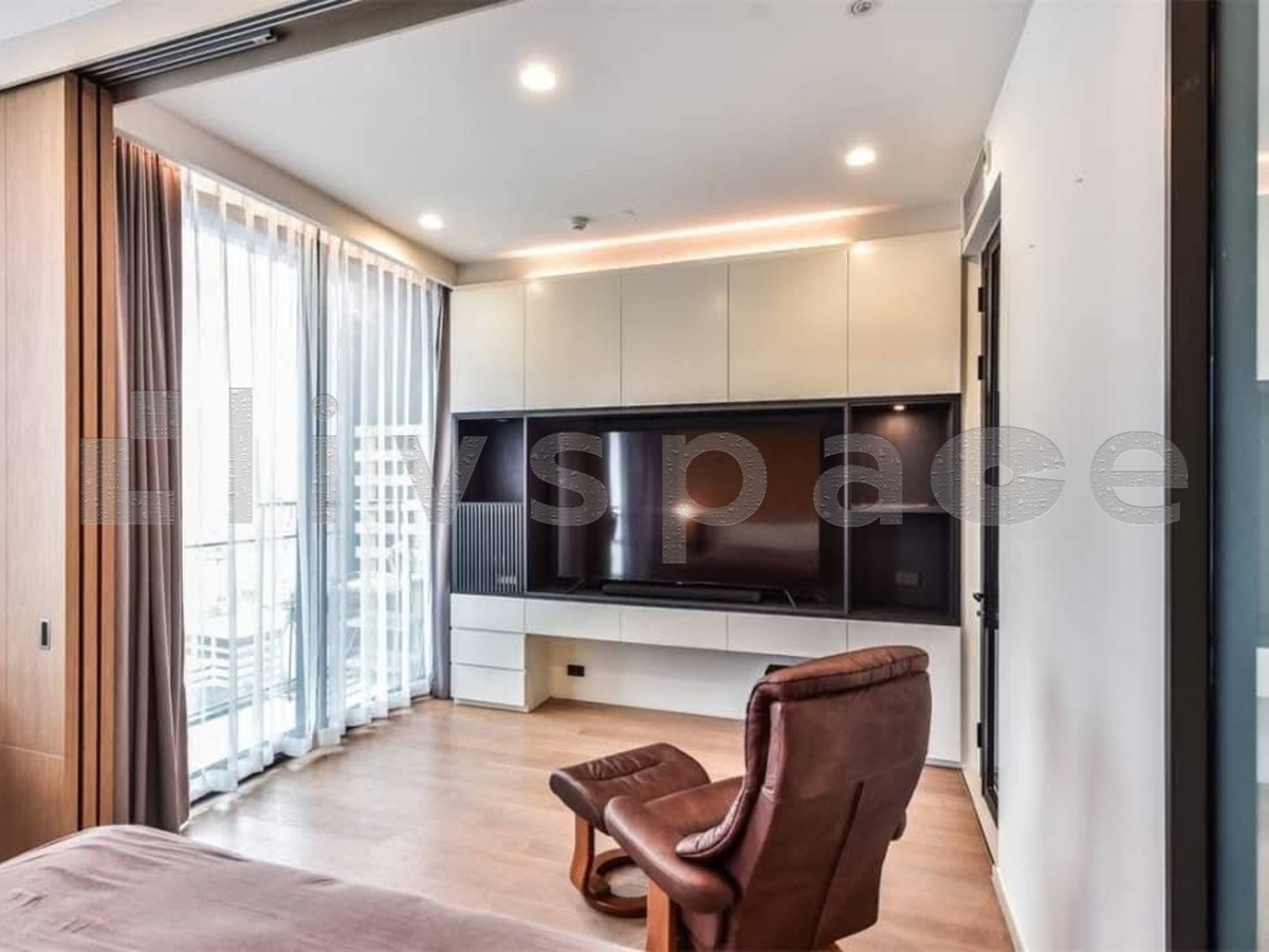 ขายคอนโดสีลม ศาลาแดง บางรัก : ▚ LF194ツ ขาย: Ashton Silom – 1 Bed Plus 49.5 ตร.ม. 🏙️💎 ขายต่ำกว่าราคาประเมิน! แต่งบิ้วอินสวยไซส์ใหญ่ พร้อมเครื่องกรองอากาศ ใกล้ BTS ช่องนนทรี 350 ม.