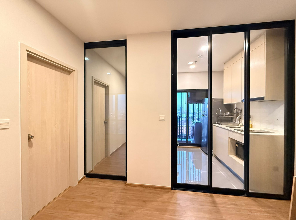 For SaleCondoRamkhamhaeng, Hua Mak : Urgent Sale ✨ Metris Rama 9 - Ramkhamhaeng ✨ Pet Friendly Corner Unit, Near AirportLink Ramkhamhaeng 🐾