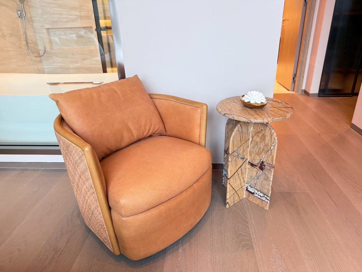 For SaleCondoWitthayu, Chidlom, Langsuan, Ploenchit : Scope Langsuan: 2bed 2.5bath 155sqm. 114,000,000 Brandnew Fully Furnished Am: 0656199198