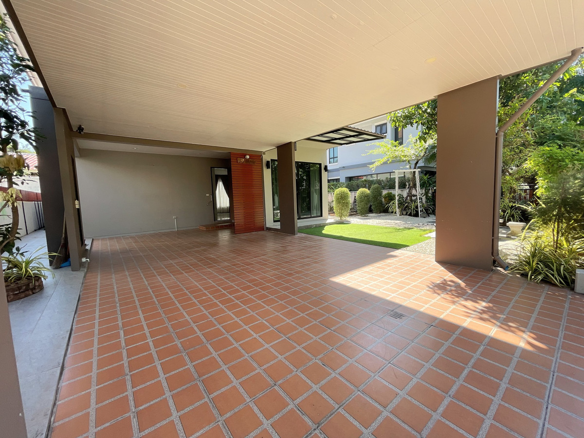 For SaleHousePathum Thani,Rangsit, Thammasat : Sammakorn Khlong 7, luxury detached house, 3 bedrooms, 3 bathrooms, convenient transportation.