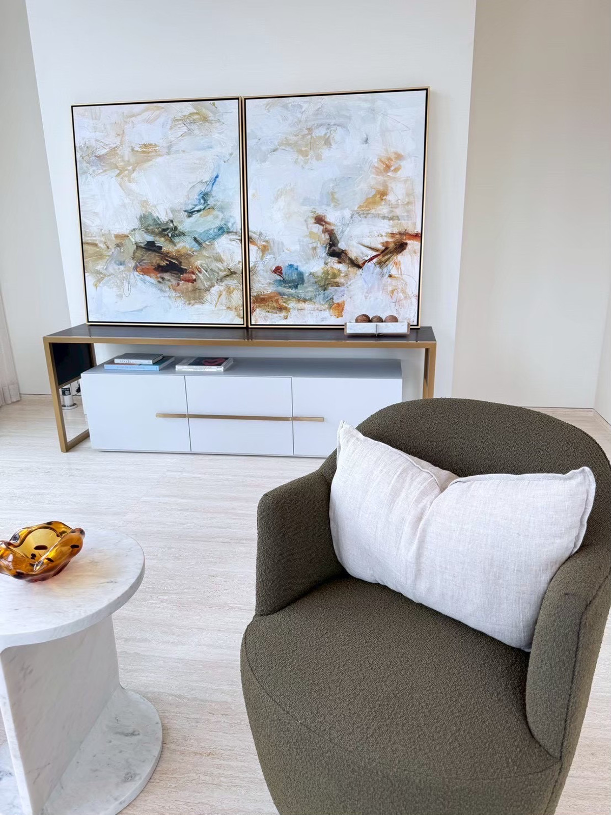 For SaleCondoWitthayu, Chidlom, Langsuan, Ploenchit : Scope Langsuan: 2bed 2.5bath 155sqm. 114,000,000 Brandnew Fully Furnished Am: 0656199198