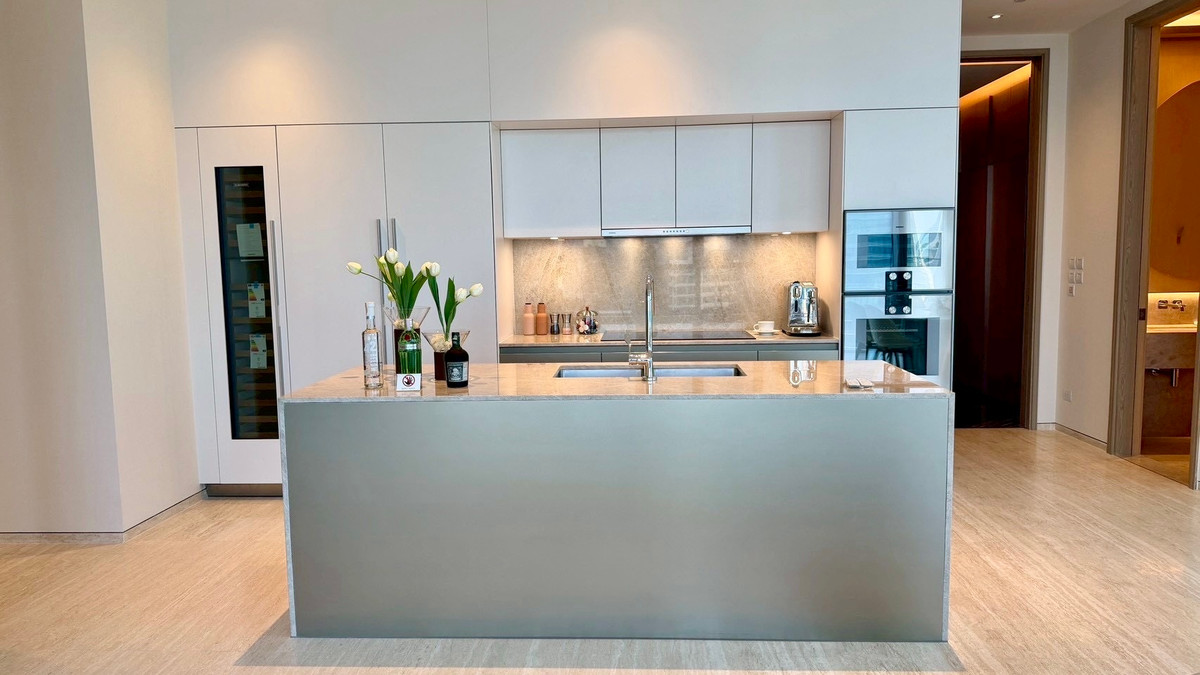 For SaleCondoWitthayu, Chidlom, Langsuan, Ploenchit : Scope Langsuan: 2bed 2.5bath 168 sqm. 106,960,000 Brandnew Fully Furnished Am: 0656199198