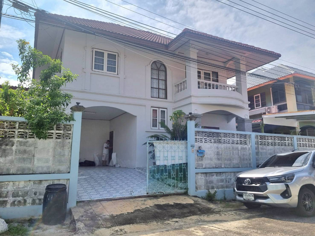 ขายบ้านสมุทรปราการ สำโรง : ขายด่วน หมู่บ้าน สุภาวัลย์ ซอยที่ดินทอง 4 3 ห้องนอน 2 ห้องน้ำ 4.1ลบ.