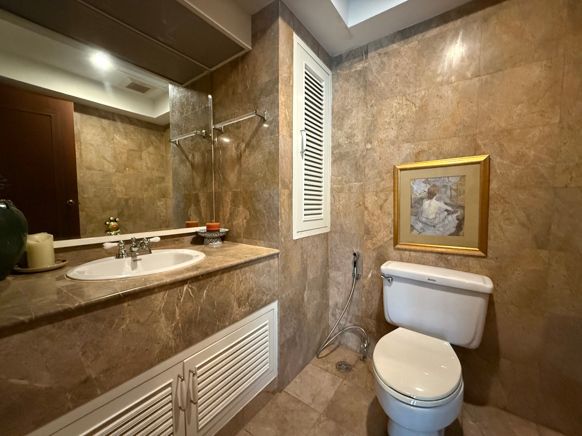 ขายคอนโดราชเทวี พญาไท : 🏠✨ เบญจศรี คอนโดมิเนียม | 3 Bedrooms for Sale (HBH-ST-76)