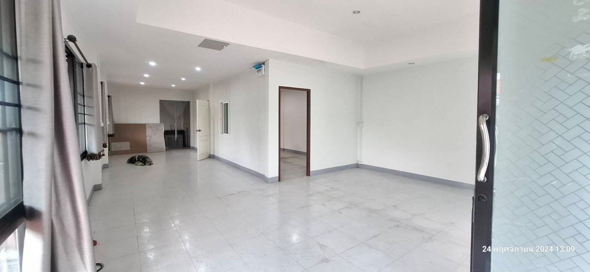 For SaleTownhomePathum Thani,Rangsit, Thammasat : 95703 - Single-story townhouse for sale, Green Garden Home Village, Rangsit, Khlong 11, Soi 79, Bueng Nam Rak Subdistrict, Thanyaburi District, Pathum Thani Province.